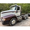2000 International 9100 SemiTractor Truck